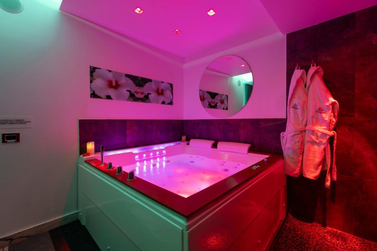 Hotel Ibisco Suites & Relax ポッツオーリ エクステリア 写真